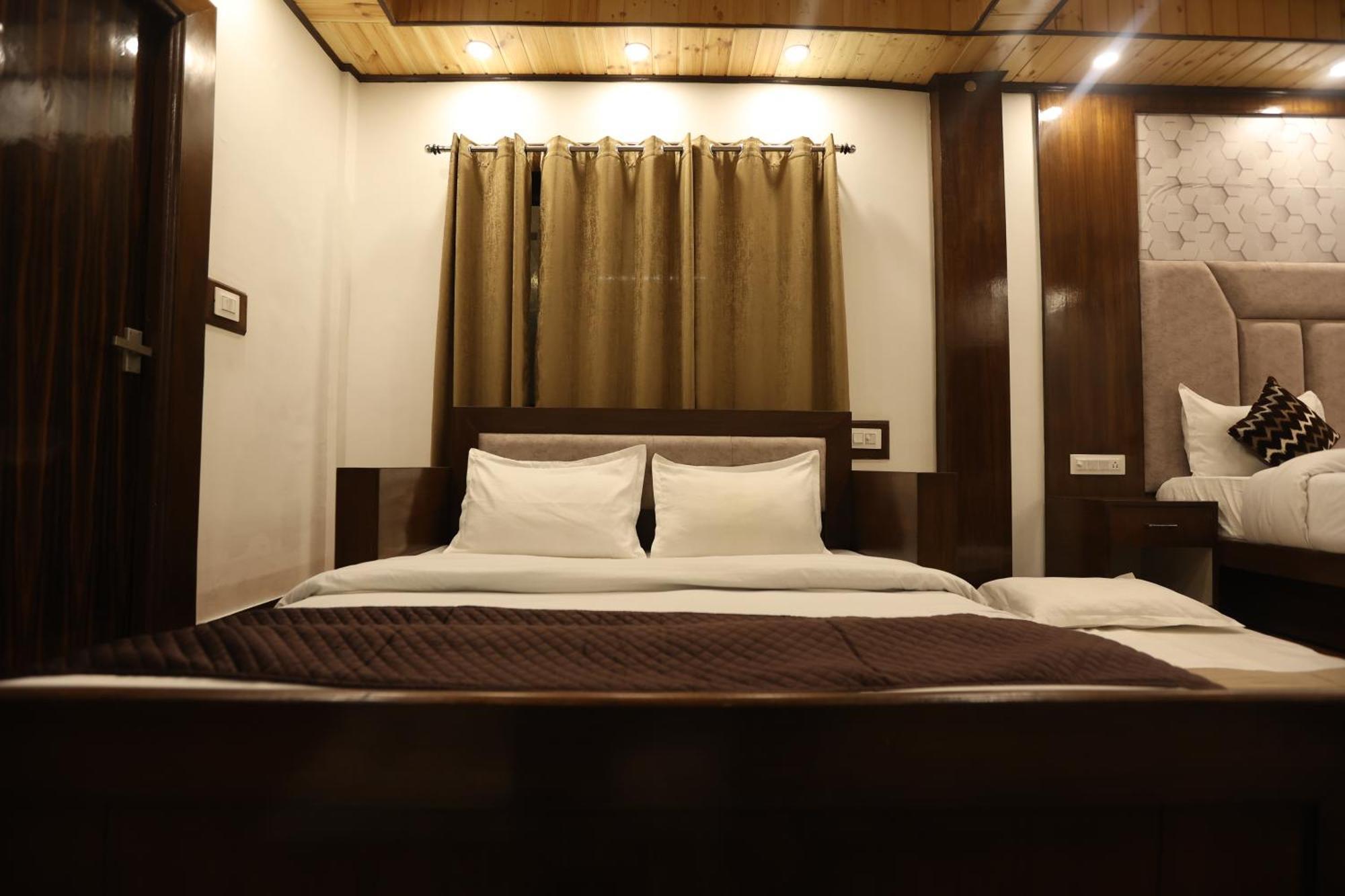 Studioz Paradise Hills Mussoorie Exterior photo