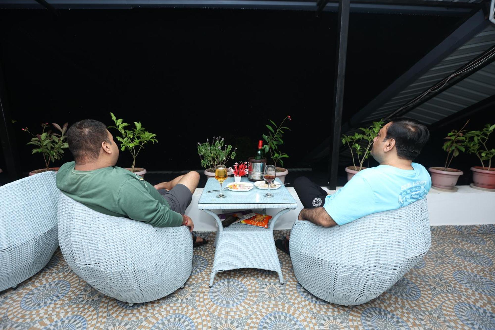 Studioz Paradise Hills Mussoorie Exterior photo