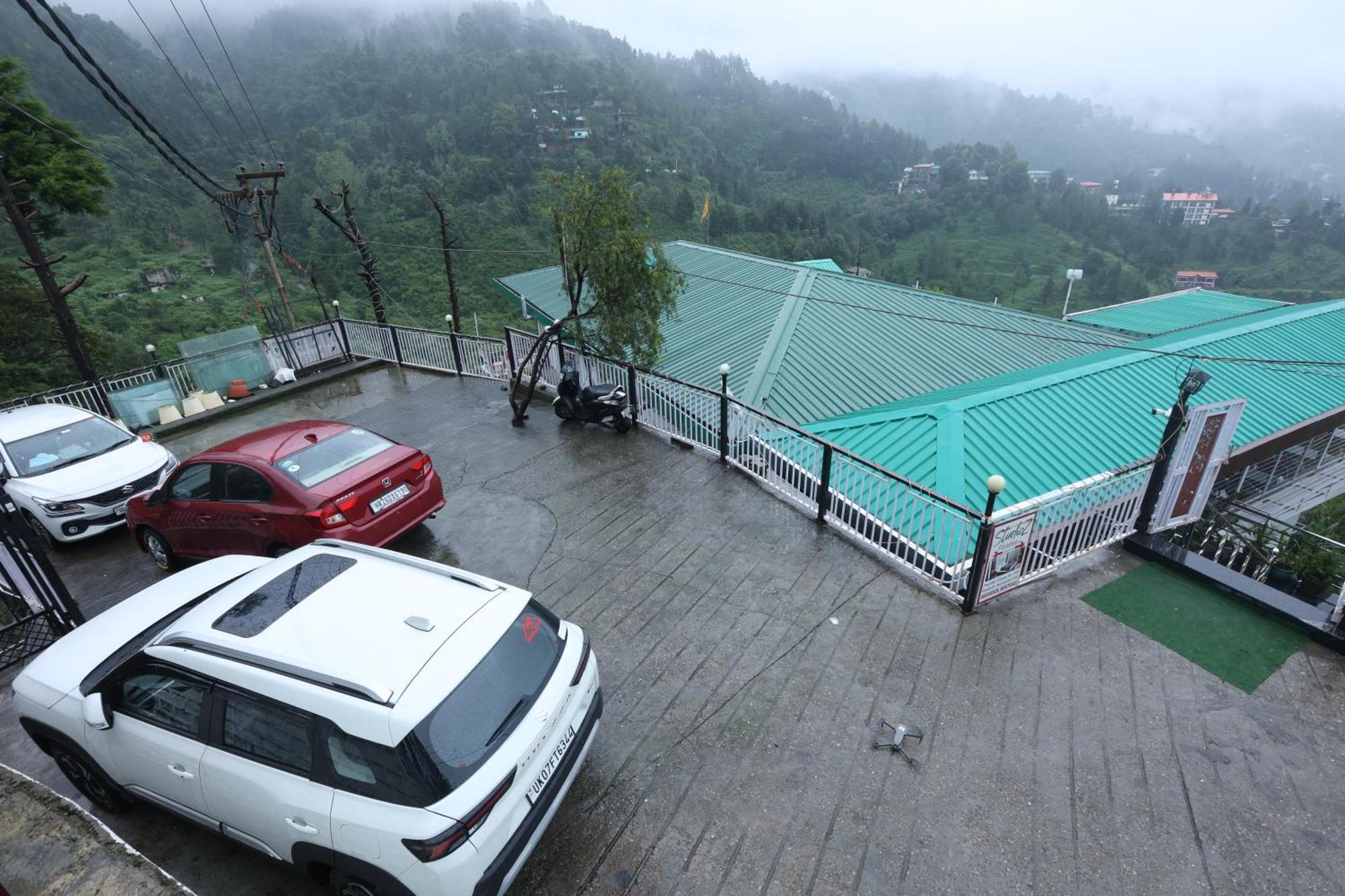 Studioz Paradise Hills Mussoorie Exterior photo